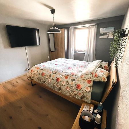 아이웨일 Le Petit Broux B&B 외부 사진